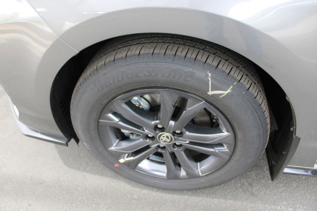 New 2026 Toyota Sienna XSE image 59