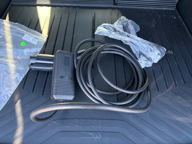 New 2026 Chevrolet Blazer EV SS w/ LPO, Blackout Package AWD/4WD image 13
