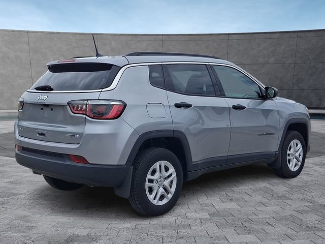 Used 2019 Jeep Compass Sport w/ Cold Weather Group AWD/4WD image 11