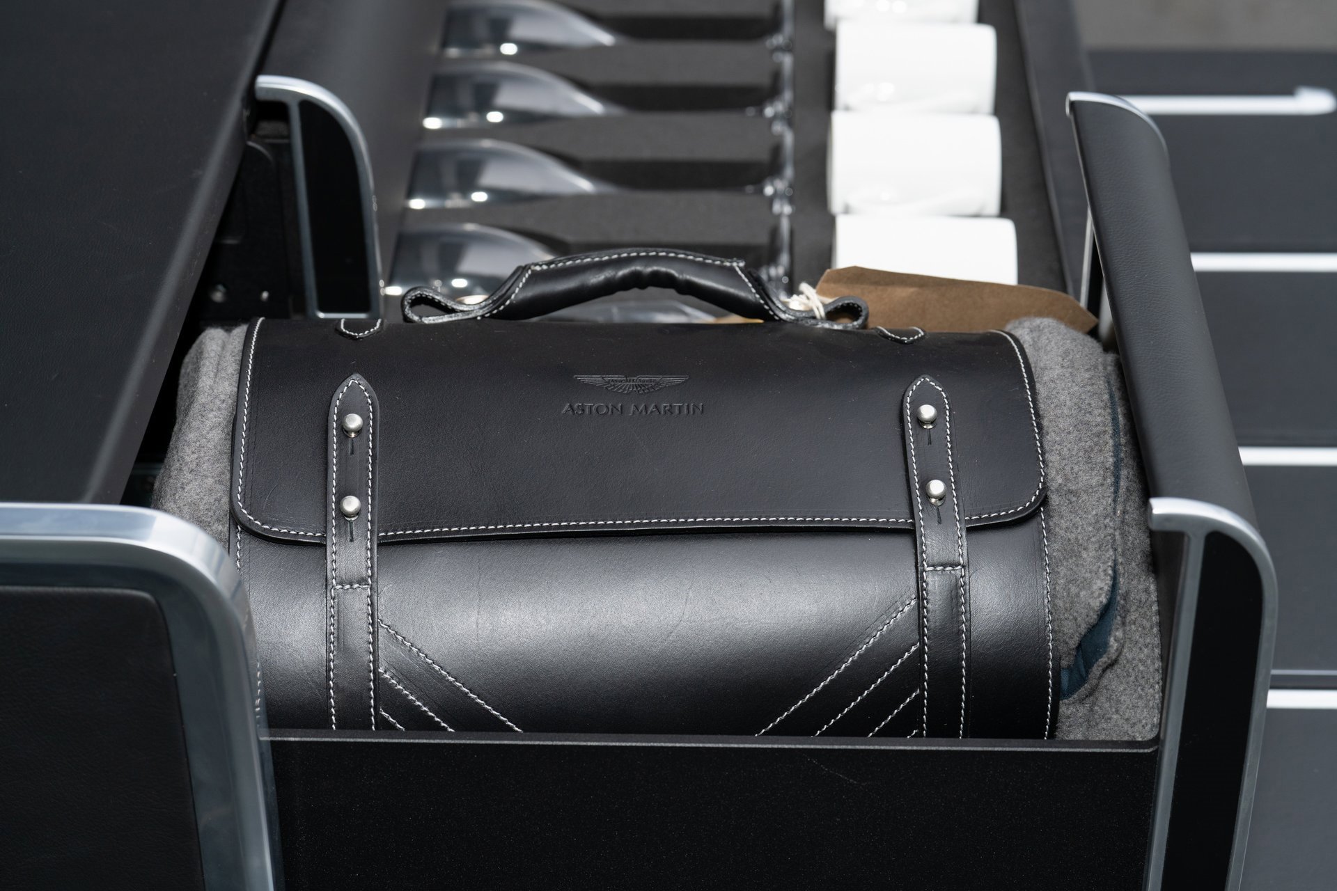 Used 2025 Aston Martin DBX 707 image 30