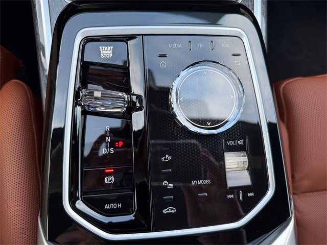 Certified 2026 BMW 750e xDrive 750e xDrive w/ Executive Package image 27