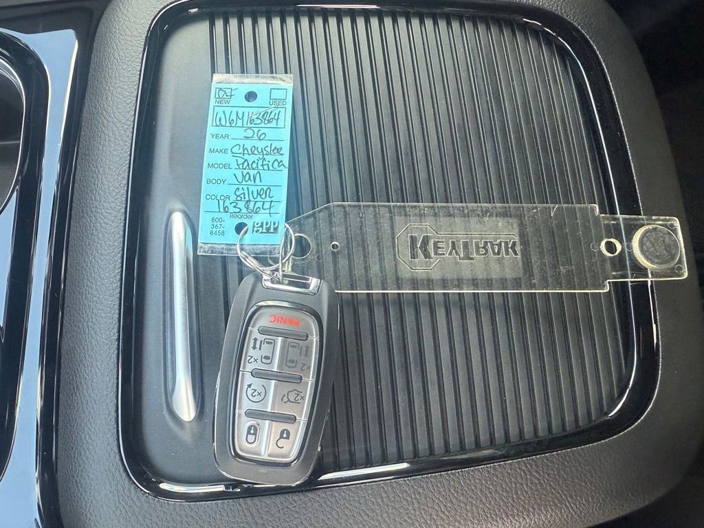 New 2026 Chrysler Pacifica Limited w/ S Appearance Package image 38