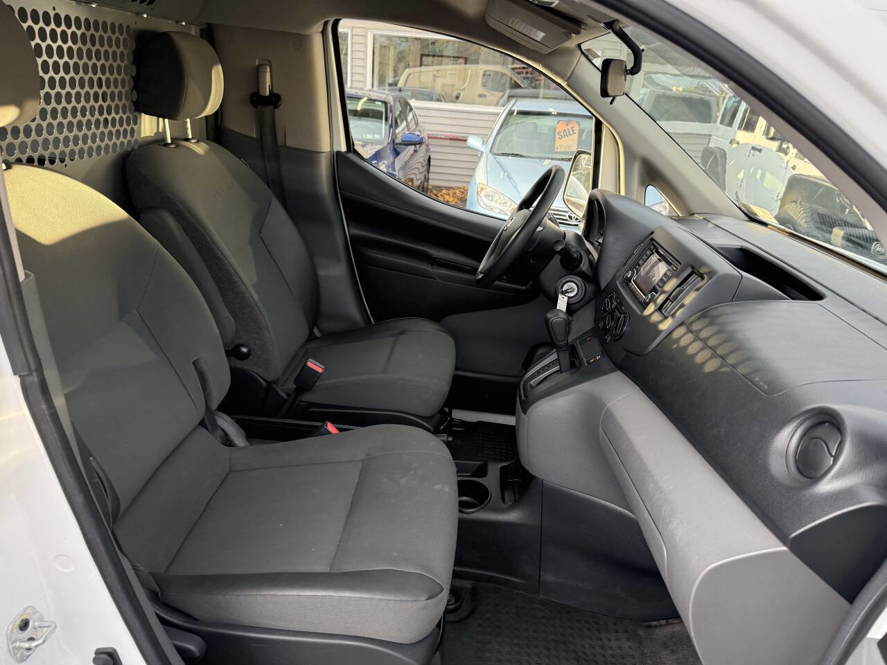Used 2018 Nissan NV200 S w/ Back Door Glass Package image 12