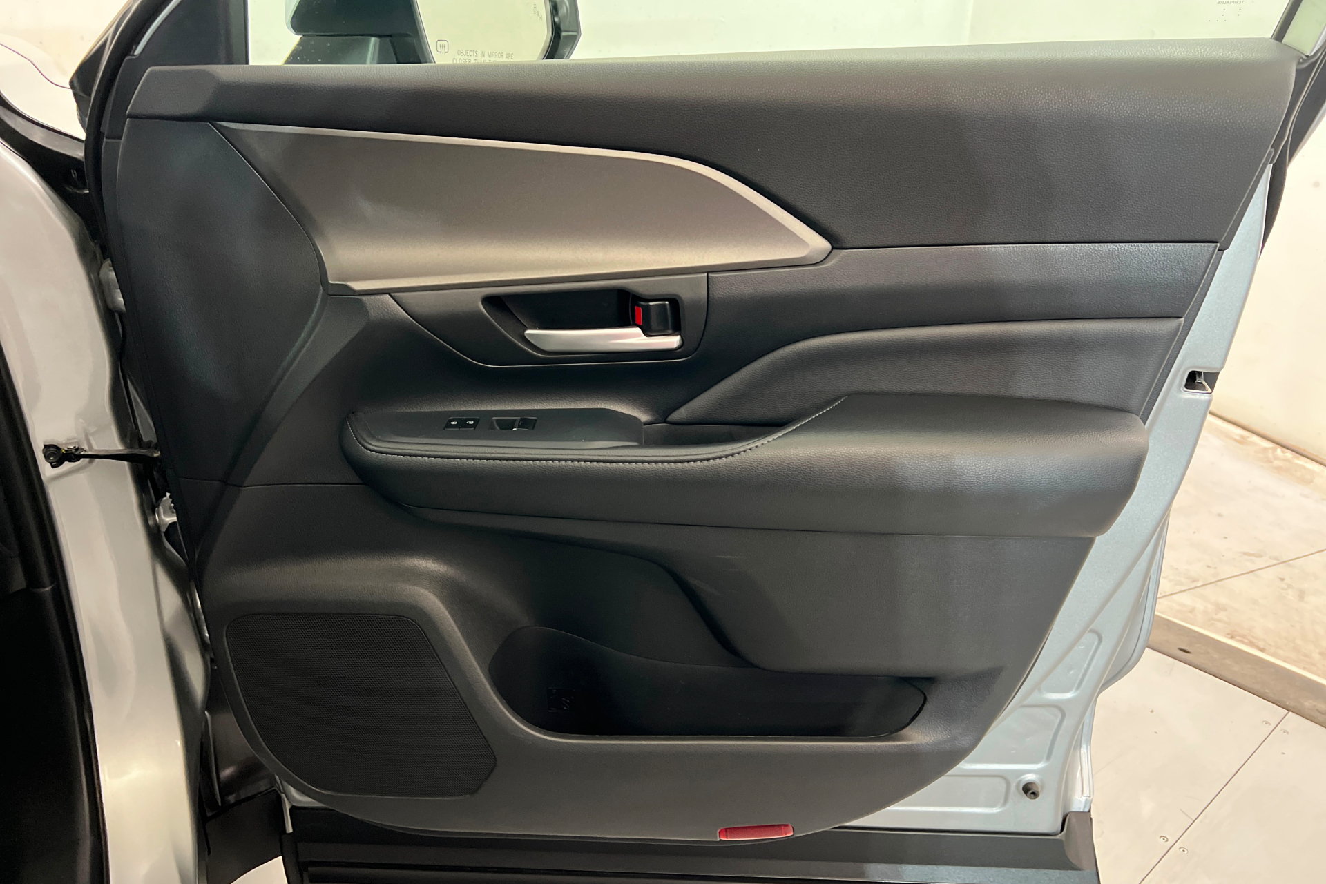Certified 2025 Toyota Grand Highlander AWD image 25