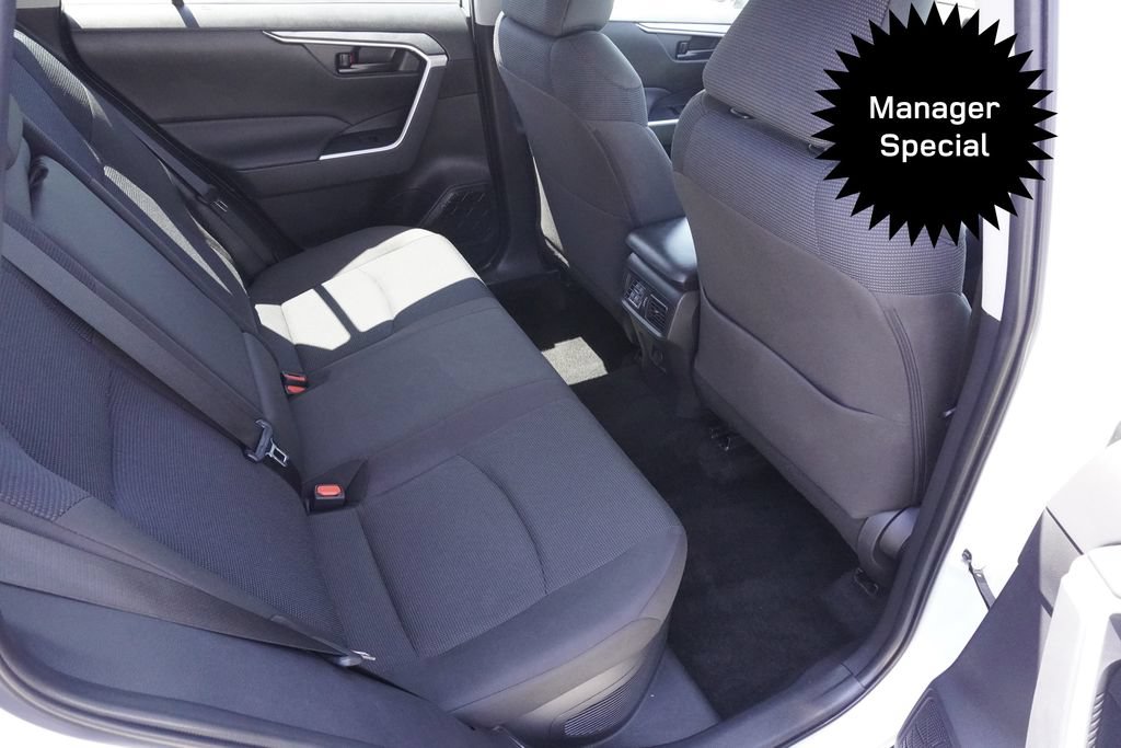 Used 2025 Toyota RAV4 LE AWD/4WD image 26