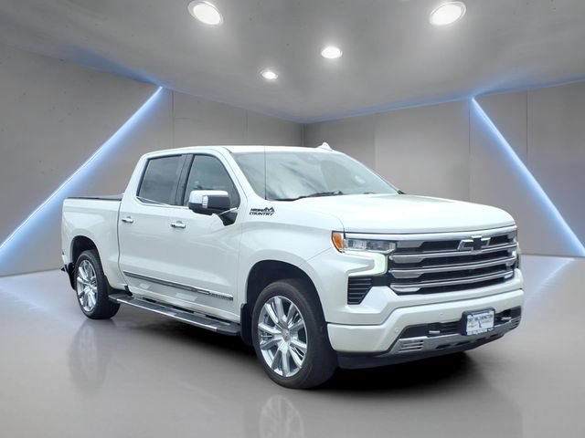 Used 2023 Chevrolet Silverado 1500 High Country w/ High Country Premium Package AWD/4WD image 1