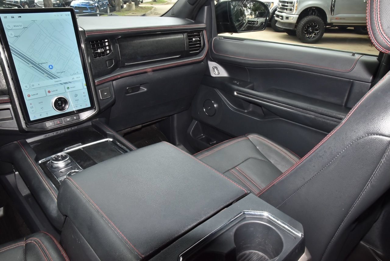 Used 2022 Ford Expedition Max Limited AWD/4WD image 18