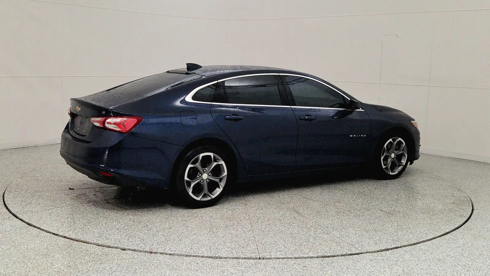 Used 2020 Chevrolet Malibu LT image 7