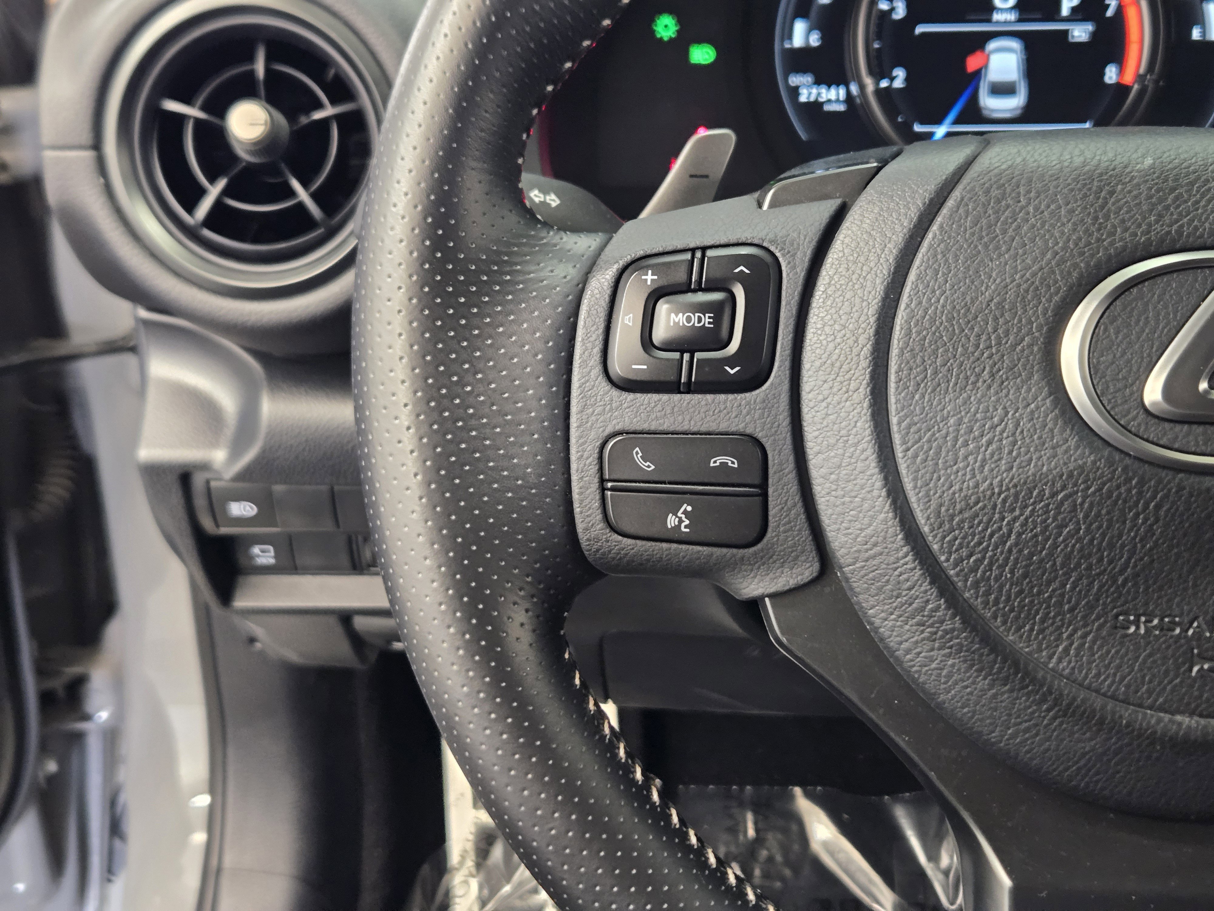 Used 2024 Lexus IS 350 F Sport w/ Navigation Package image 25