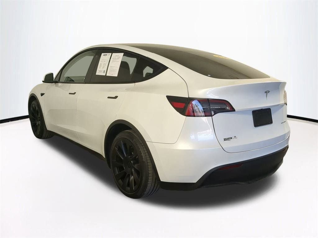 Used 2020 Tesla Model Y Long Range image 7