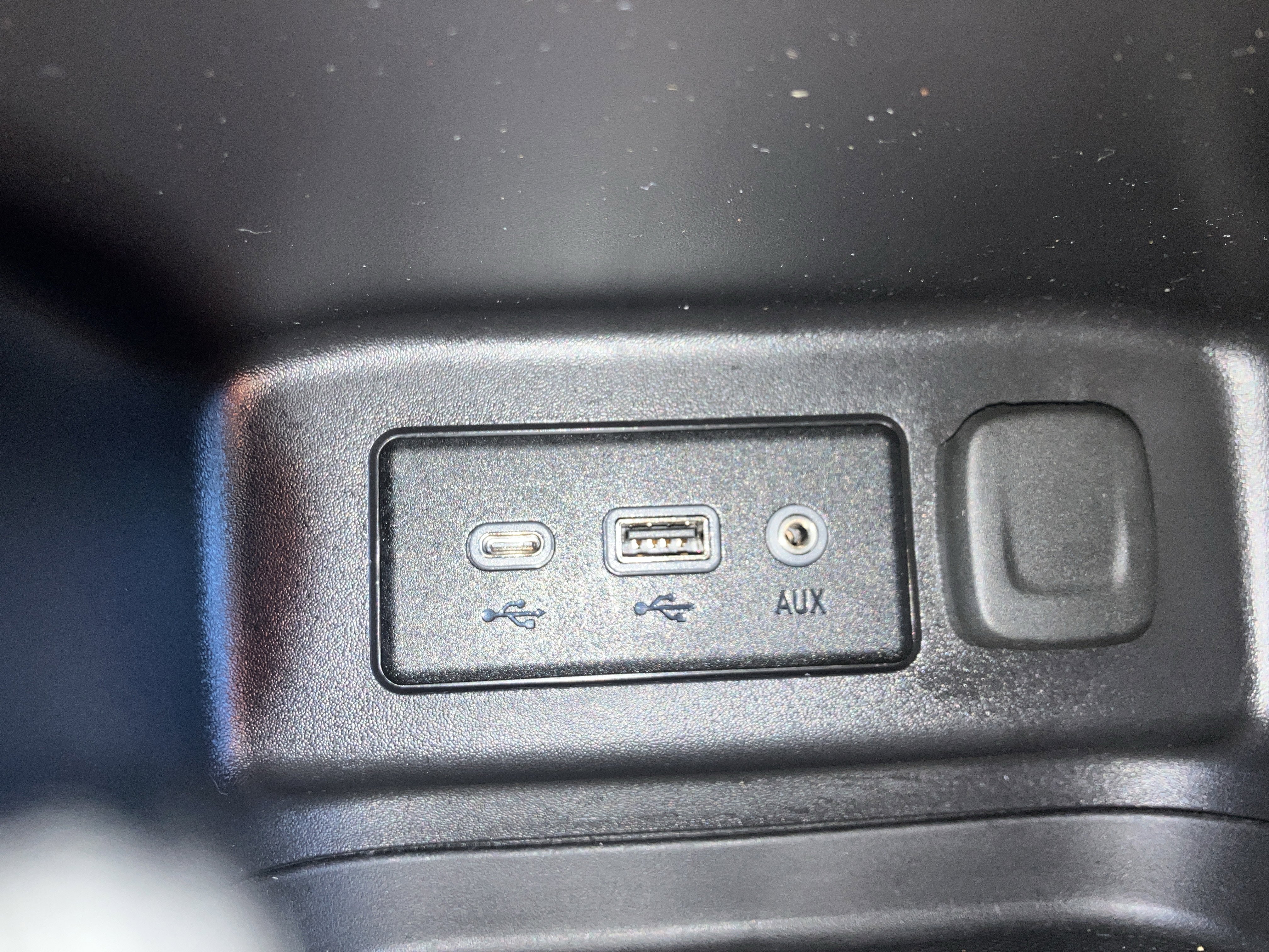 Used 2024 Chevrolet Equinox LT image 35