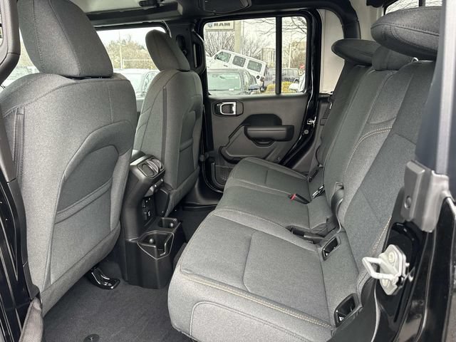 New 2026 Jeep Gladiator Sport AWD/4WD image 10