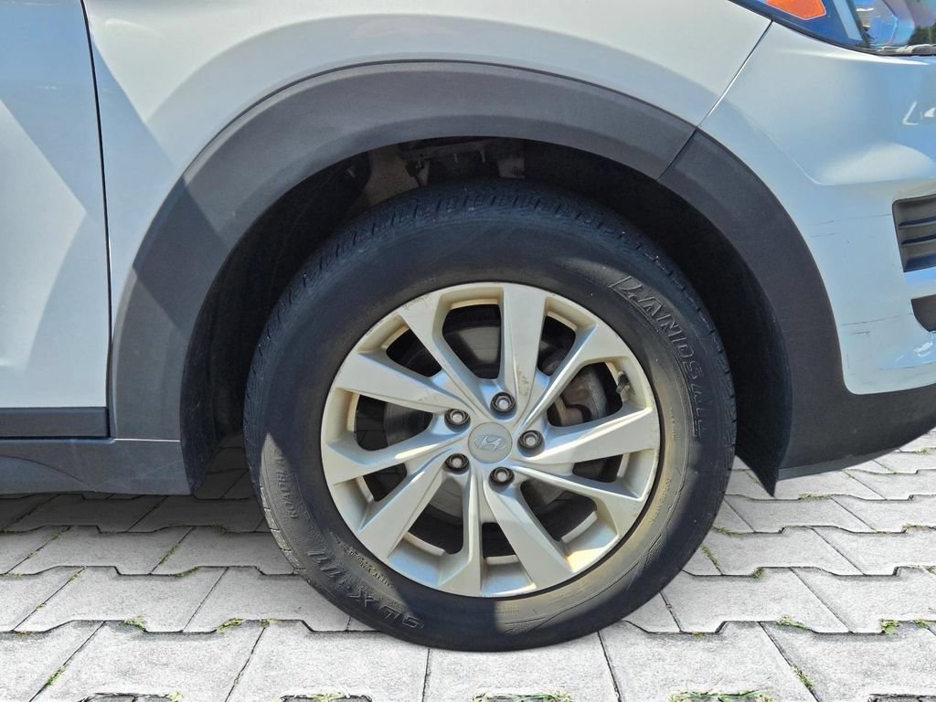 Used 2019 Hyundai Tucson SE AWD/4WD image 3