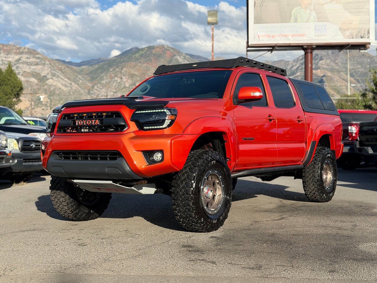 Used 2015 Toyota Tacoma TRD Pro w/ Off Road Towing Package AWD/4WD image 1