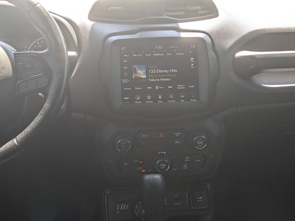 Certified 2022 Jeep Renegade Altitude w/ Convenience Group AWD/4WD image 26