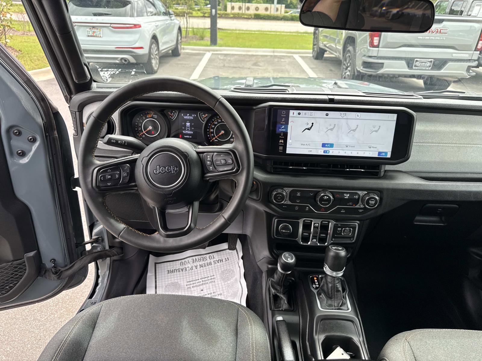 Used 2024 Jeep Wrangler Unlimited Sport AWD/4WD image 15