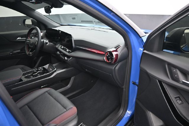 Used 2026 Chevrolet Equinox RS w/ Convenience Package III AWD/4WD image 9