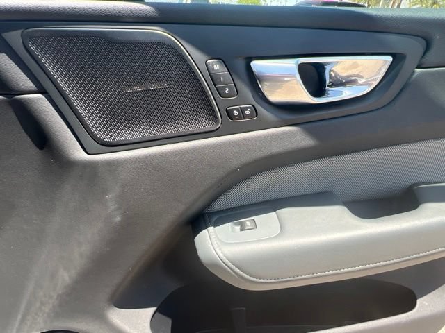 Used 2021 Volvo XC60 T8 R-Design w/ Advanced Package AWD/4WD image 35