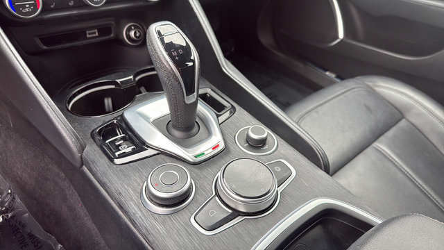 Used 2022 Alfa Romeo Giulia Sprint RWD image 19