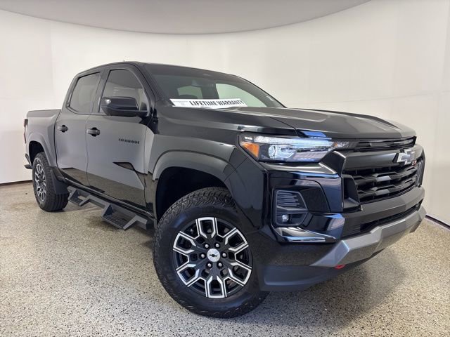 Used 2024 Chevrolet Colorado Z71 w/ Z71 Convenience Package 2 image 2