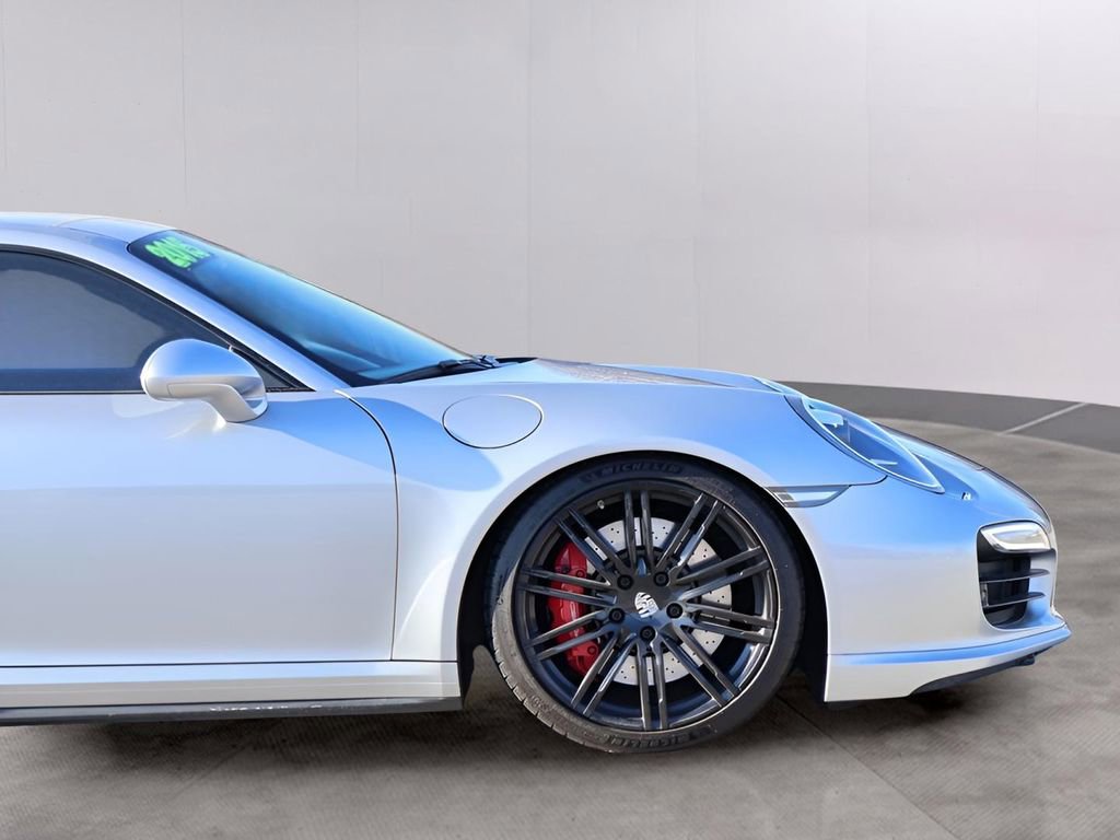 Used 2015 Porsche 911 Turbo image 10