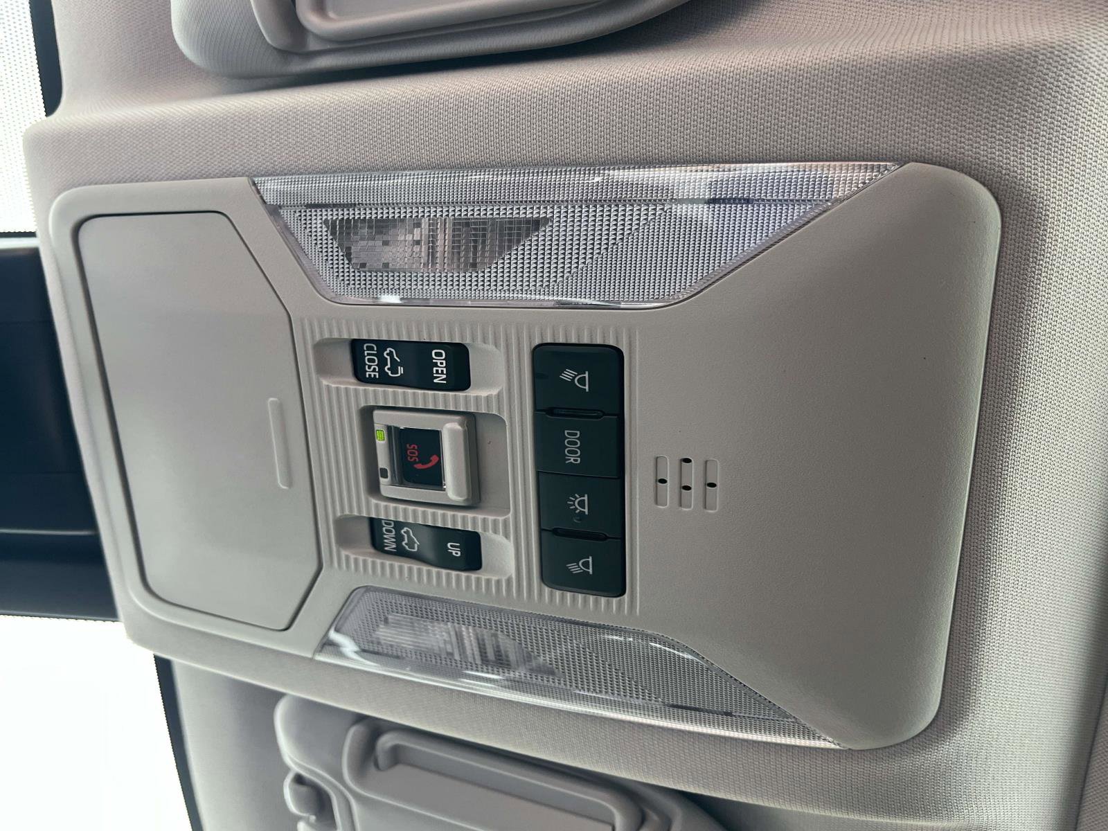 New 2025 Toyota RAV4 XLE w/ Convenience Package image 29