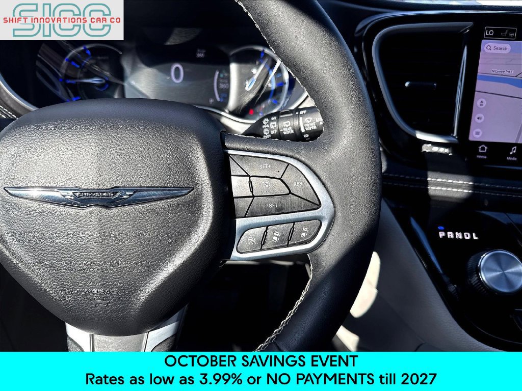 Used 2024 Chrysler Pacifica Limited FWD image 14
