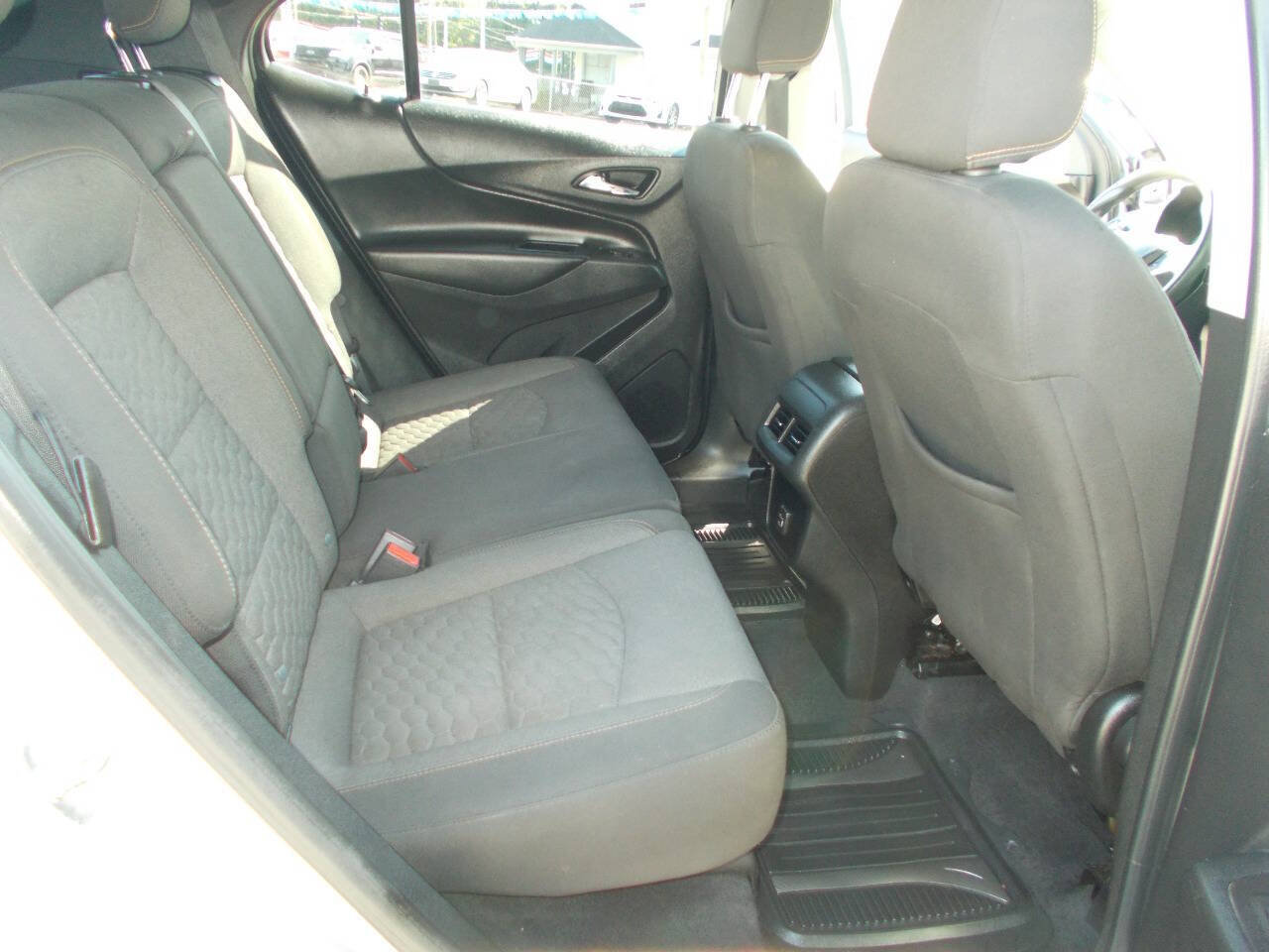 Used 2020 Chevrolet Equinox LT FWD image 8