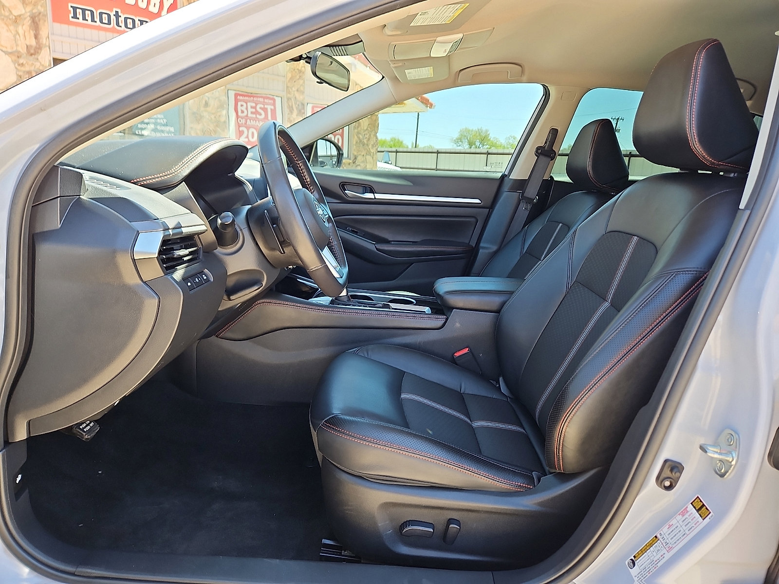 Used 2024 Nissan Altima 2.5 SR image 10