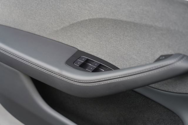 Used 2025 Tesla Model 3 Long Range RWD image 28