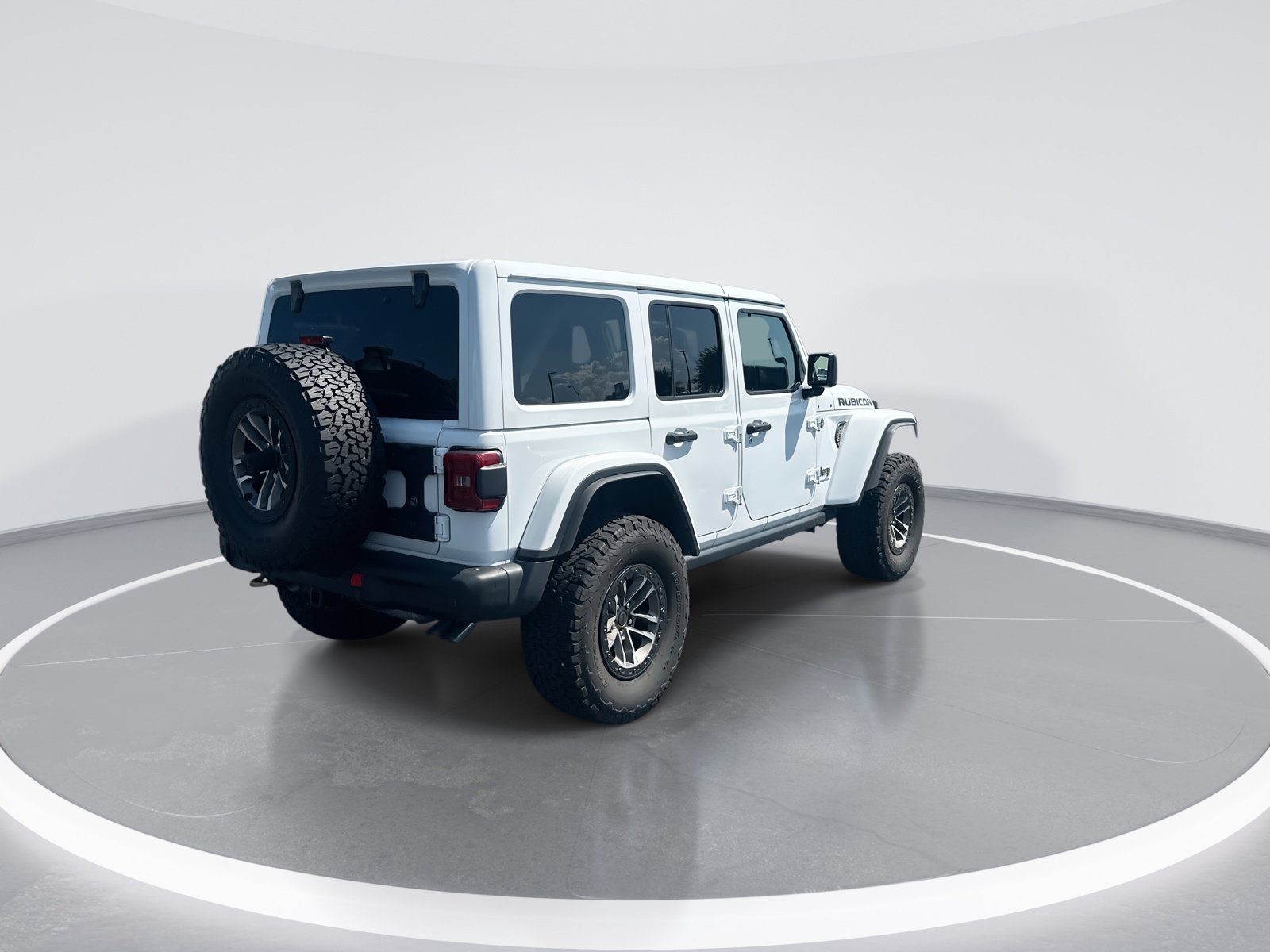 Used 2024 Jeep Wrangler Unlimited Rubicon 392 AWD/4WD image 9