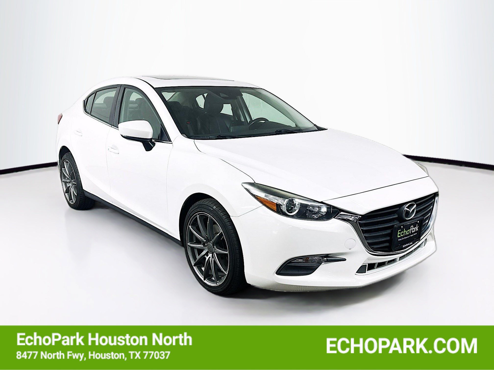 Used 2018 MAZDA MAZDA3 Touring FWD image 1