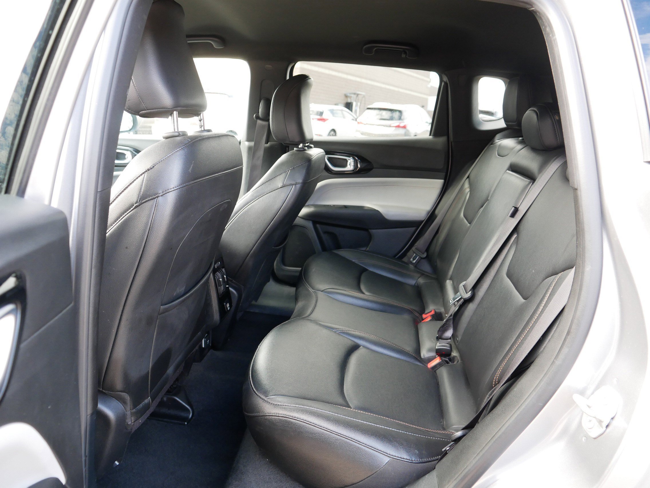 Used 2024 Jeep Compass Limited image 34