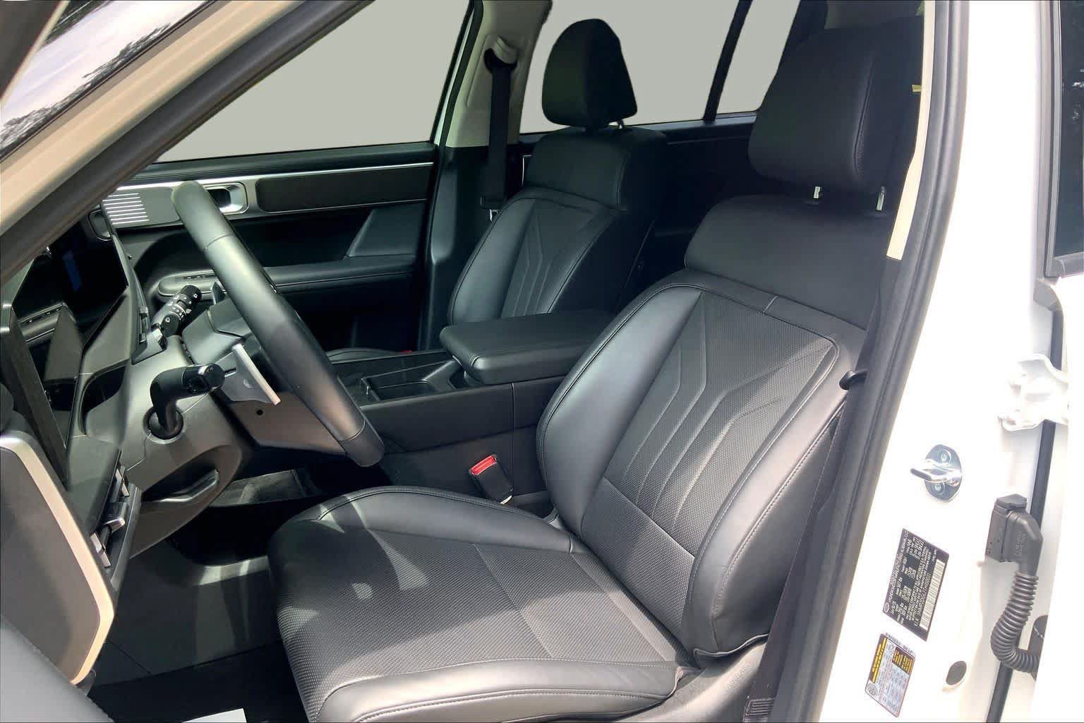 Used 2026 Hyundai Santa Fe SEL AWD/4WD image 8