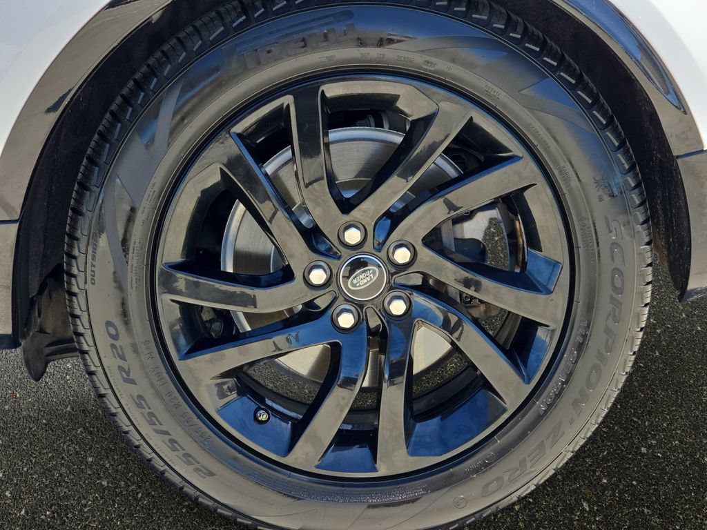 Used 2020 Land Rover Discovery Landmark AWD/4WD image 39