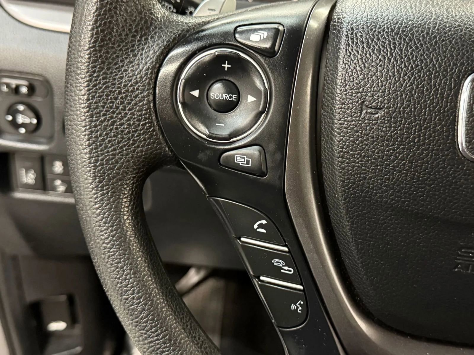 Used 2020 Honda Ridgeline Sport image 25