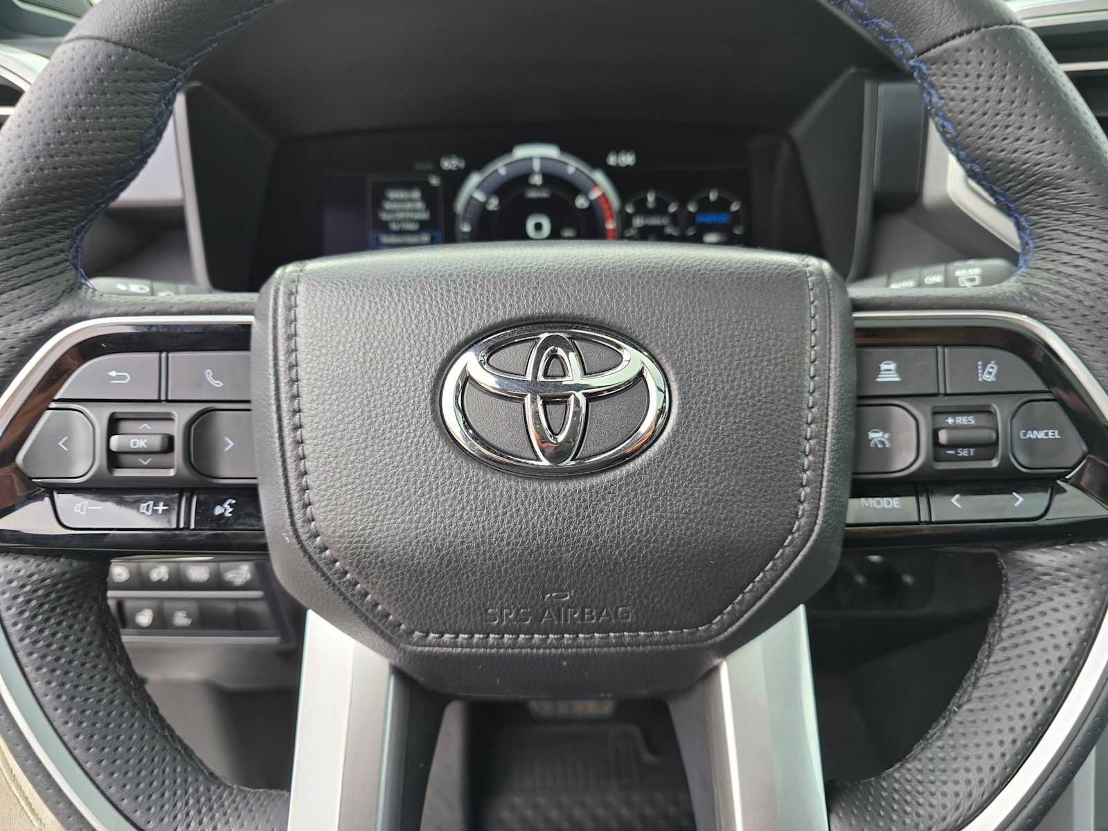 Certified 2025 Toyota Sequoia Platinum image 27