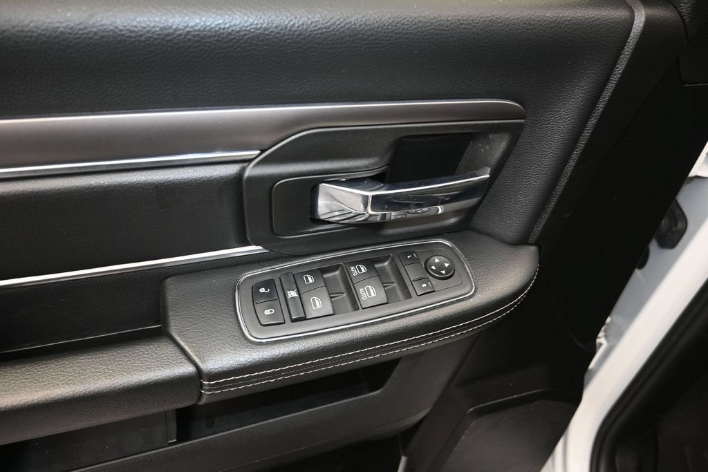 Used 2022 RAM 1500 Warlock AWD/4WD image 11