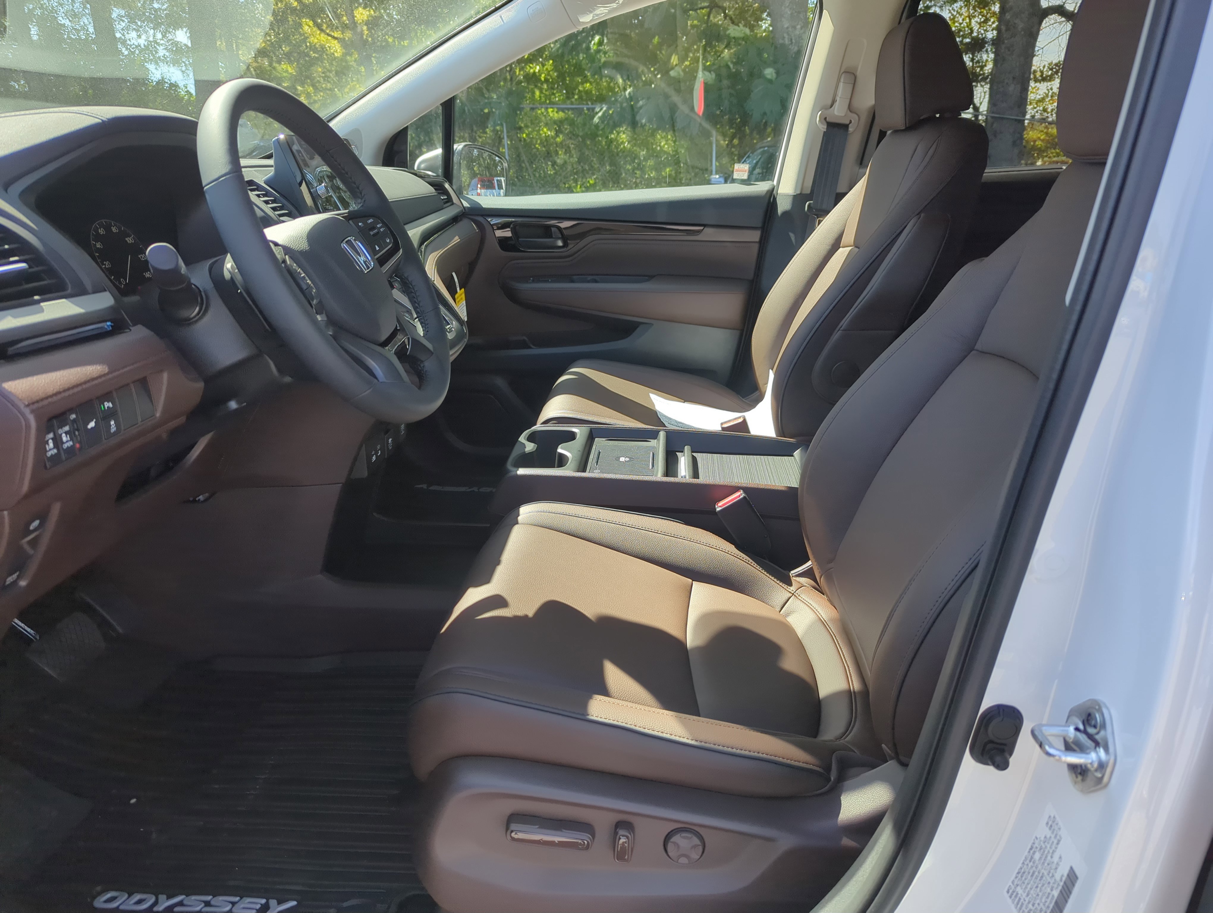 New 2026 Honda Odyssey Touring image 18