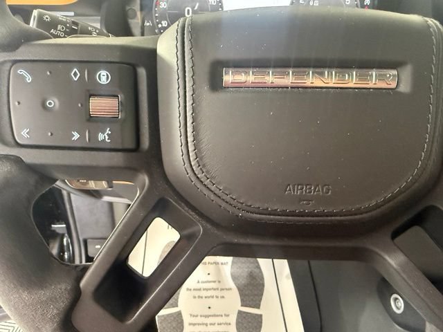 Used 2024 Land Rover Defender 90 V8 AWD/4WD image 40