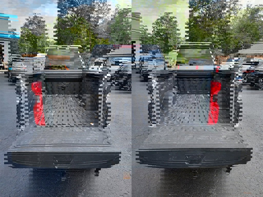 Used 2025 Chevrolet Silverado 3500 LT image 10