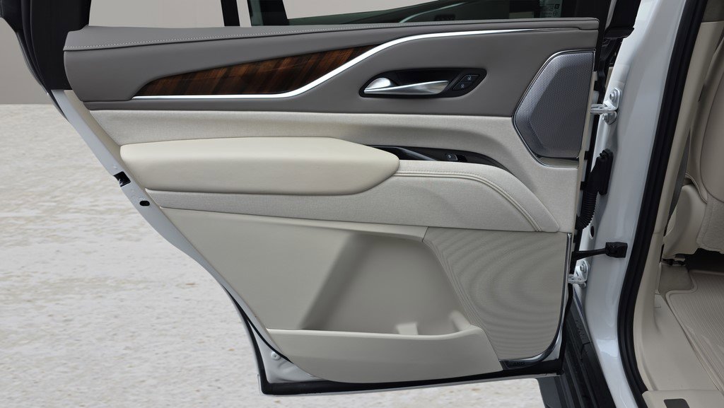 Certified 2024 Cadillac Escalade Sport Platinum w/ Heavy-Duty Trailer Package