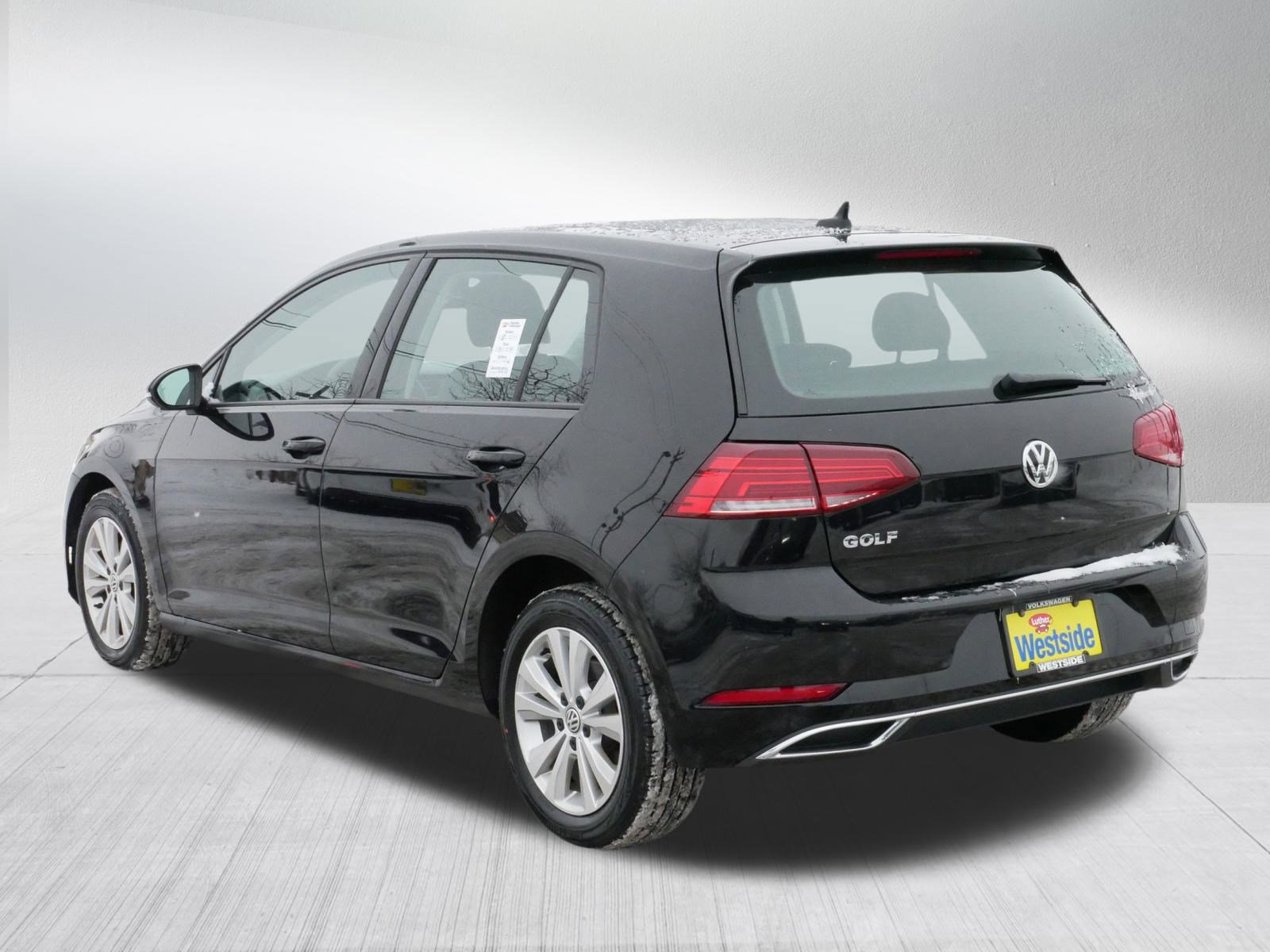 Used 2020 Volkswagen Golf 4-Door image 5