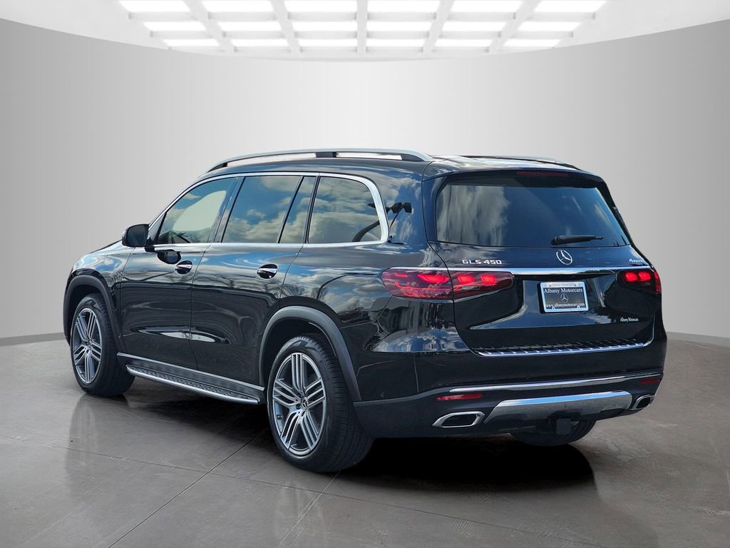 Used 2026 Mercedes-Benz GLS 450 4MATIC image 4