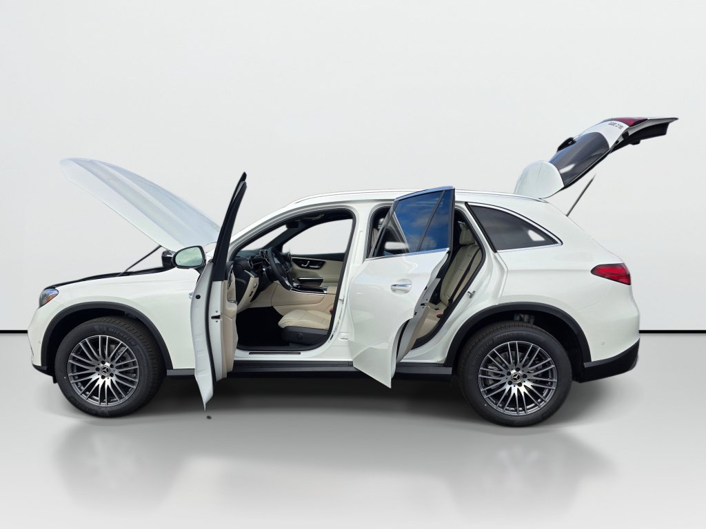 New 2026 Mercedes-Benz GLC 300 4MATIC image 9