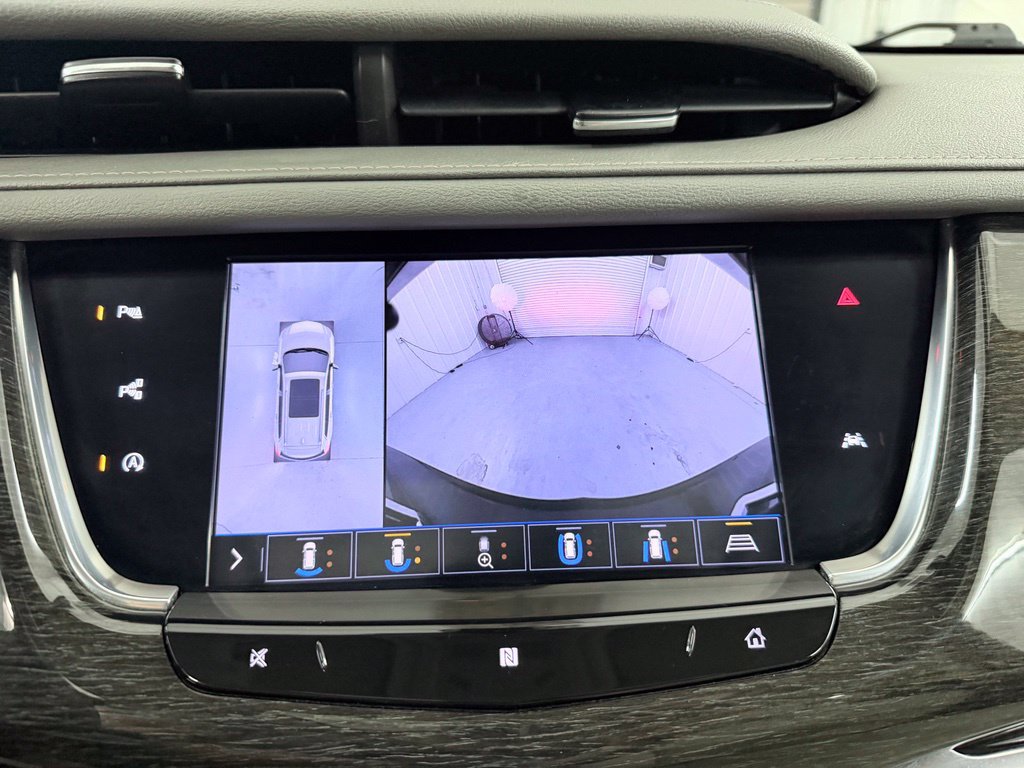 Used 2020 Cadillac XT6 Premium Luxury FWD image 18