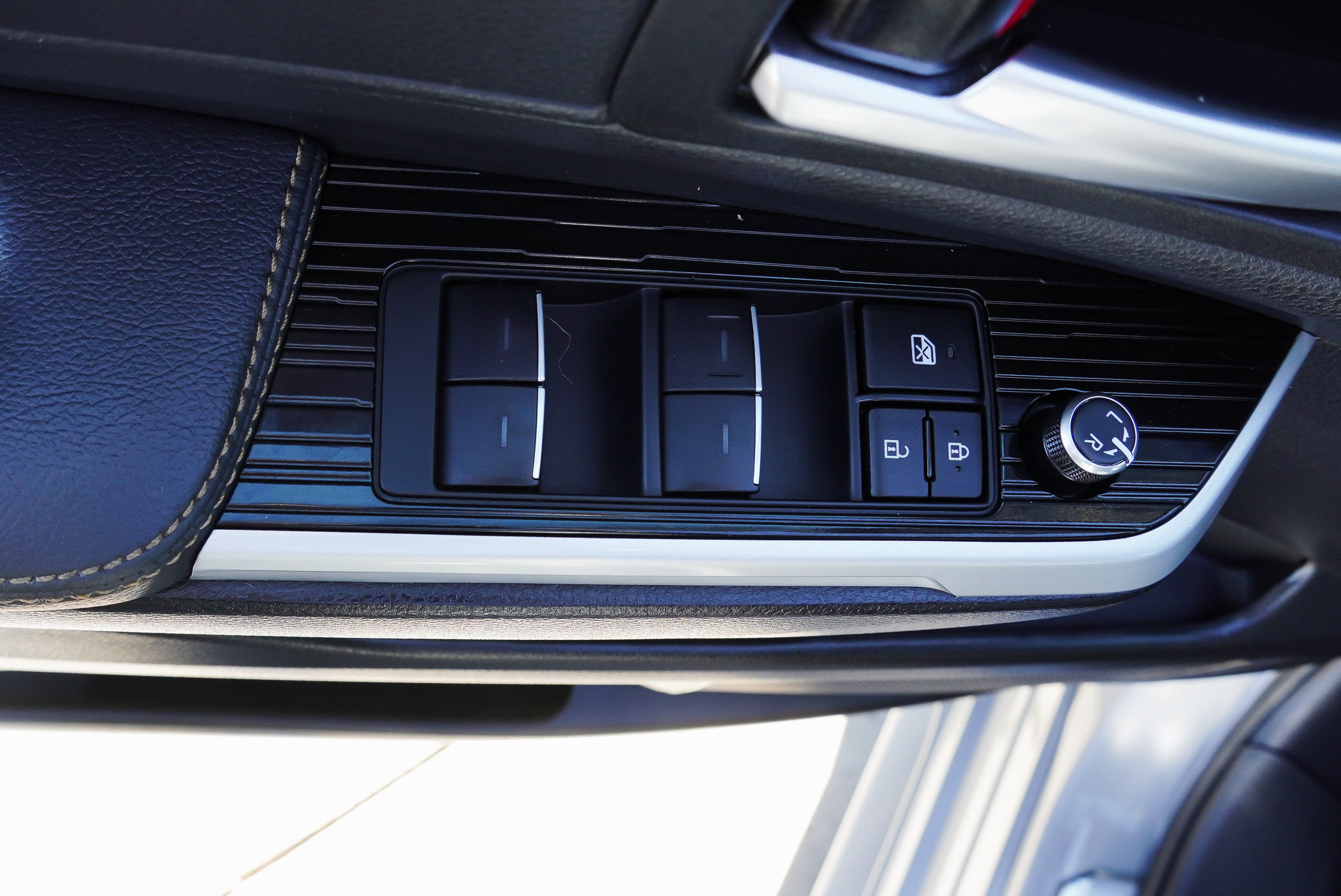 Certified 2025 Toyota Sienna XLE Woodland Edition AWD/4WD image 20