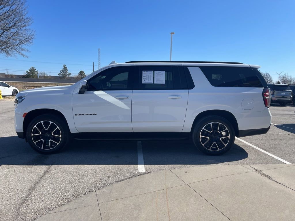 Certified 2024 Chevrolet Suburban RST w/ Luxury Package image 6