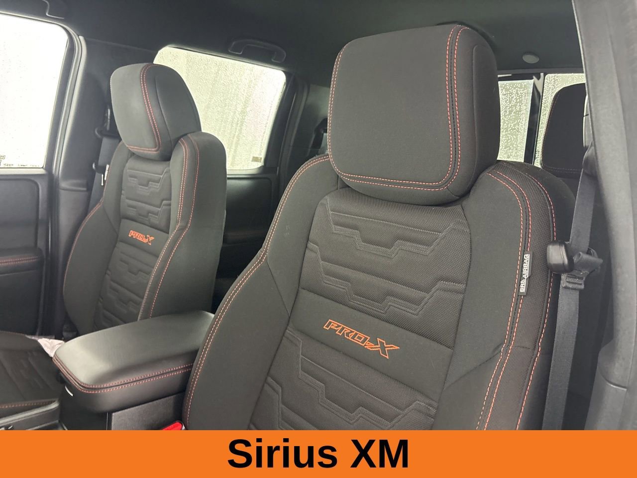 Used 2024 Nissan Frontier Pro-X w/ Technology Package image 11