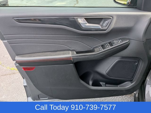Used 2024 Ford Escape ST-Line w/ Tech Pack #1 FWD image 12